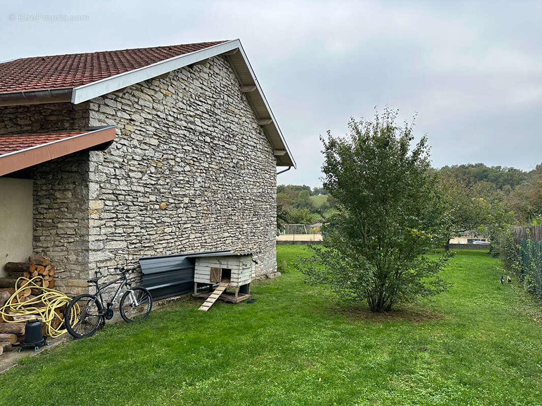 Terrain à SOLEYMIEU