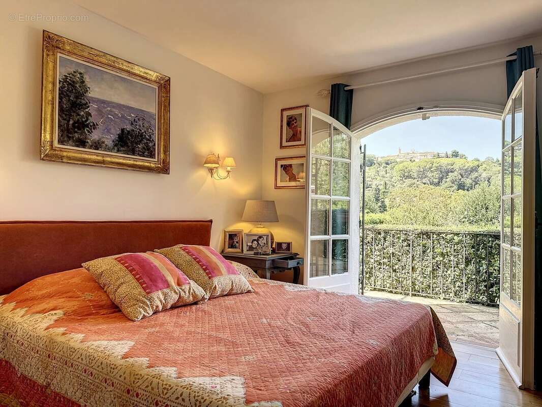 Maison à MOUGINS
