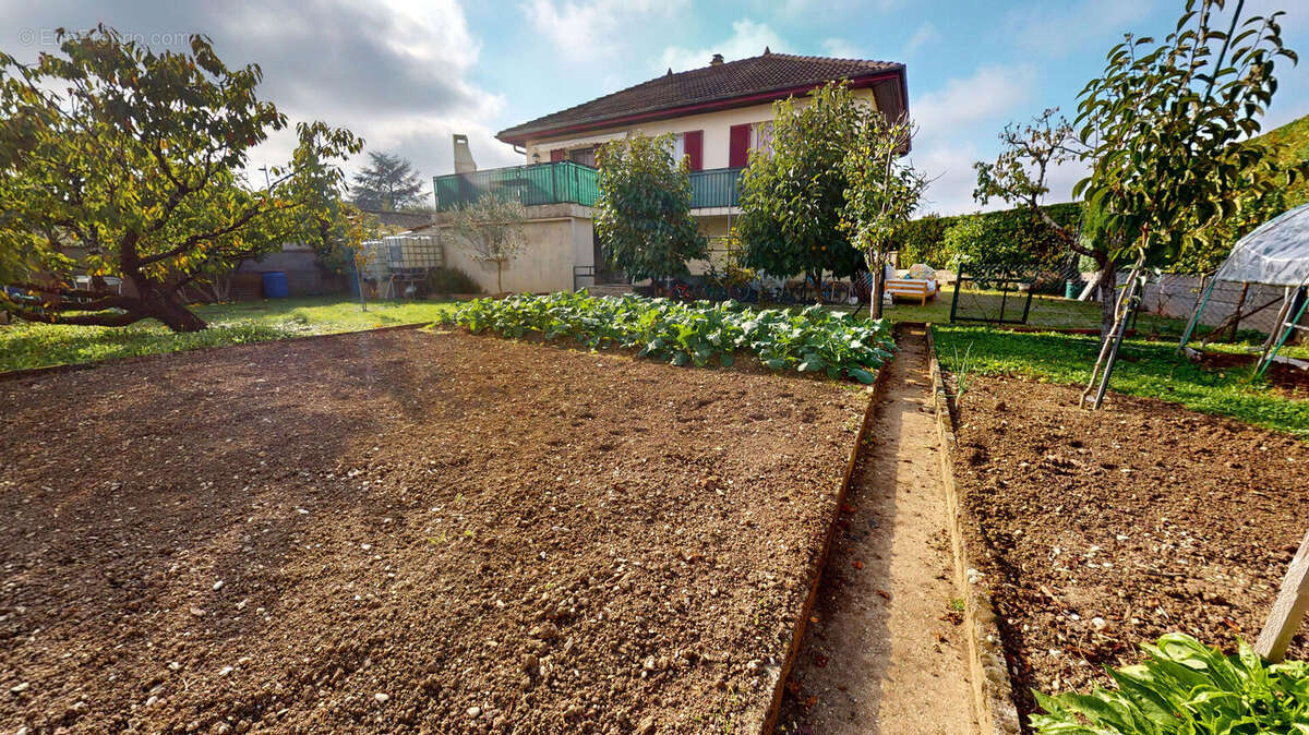 Maison à CHATEAU-GAILLARD