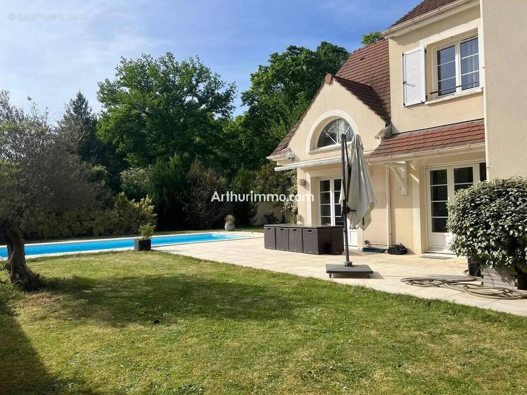 Maison à SUCY-EN-BRIE