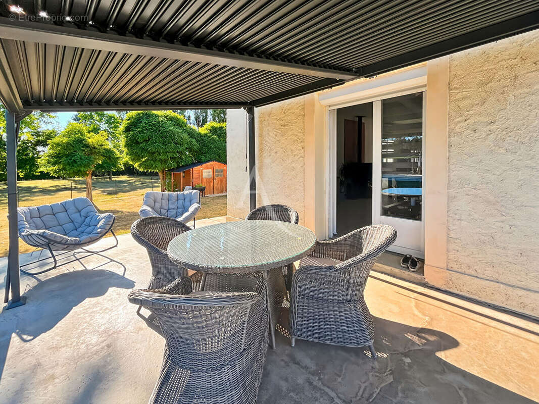 Maison de plain pied avec piscine centre Prayssac - photo 14