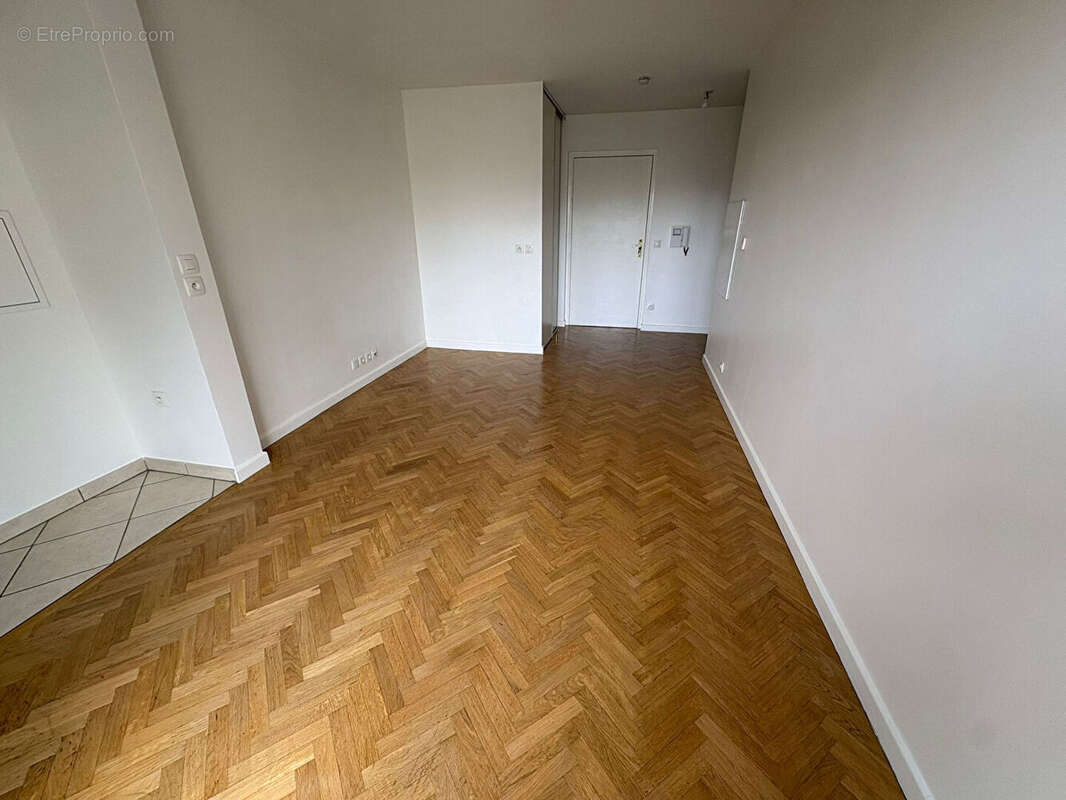 Appartement Satrouville 3 pièce(s) 59.75 m2 - photo 2