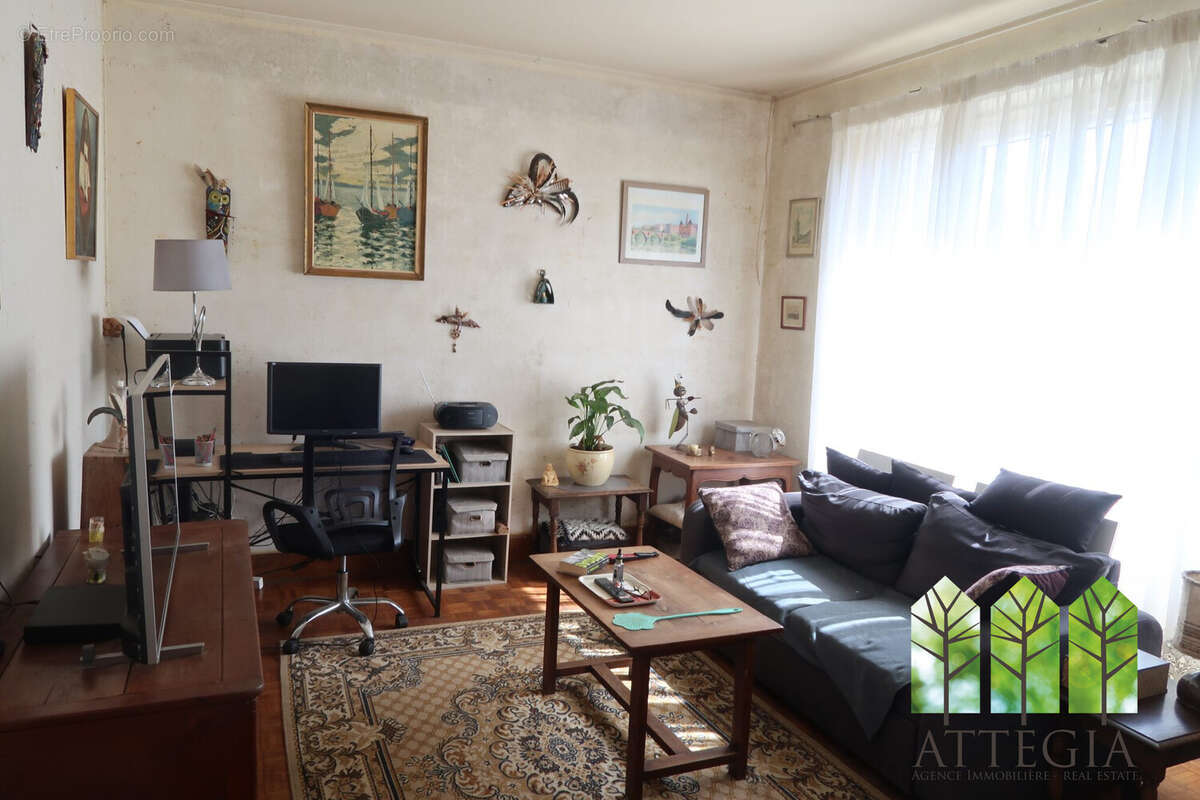 Maison 85 m² à Chambon-Sainte-Croix  - photo 9