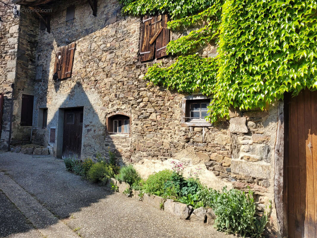 Maison à RIVERIE