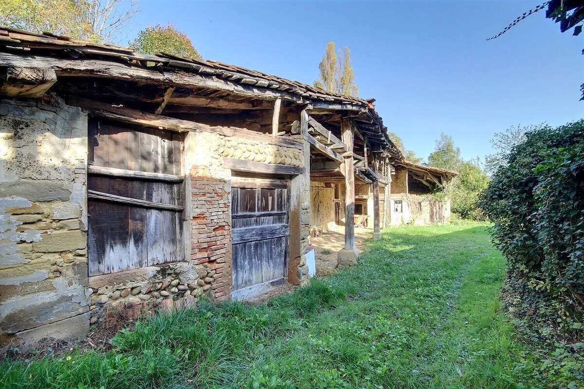 Maison à CHEVRIERES