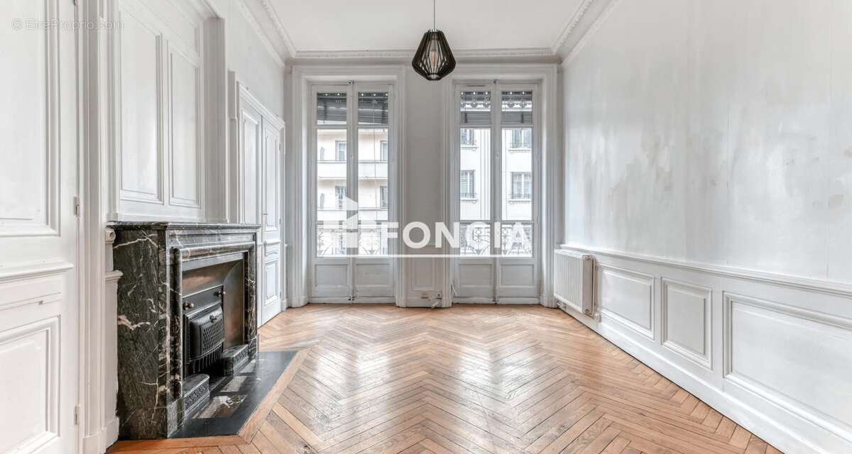 Appartement à LYON-6E