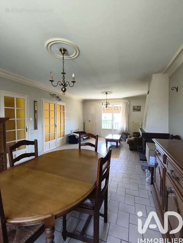 Photo 4 - Maison à SAINT-MARTIN-DES-NOYERS