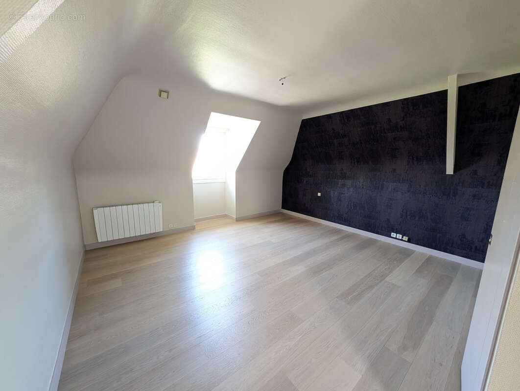 Maison à VERN-SUR-SEICHE