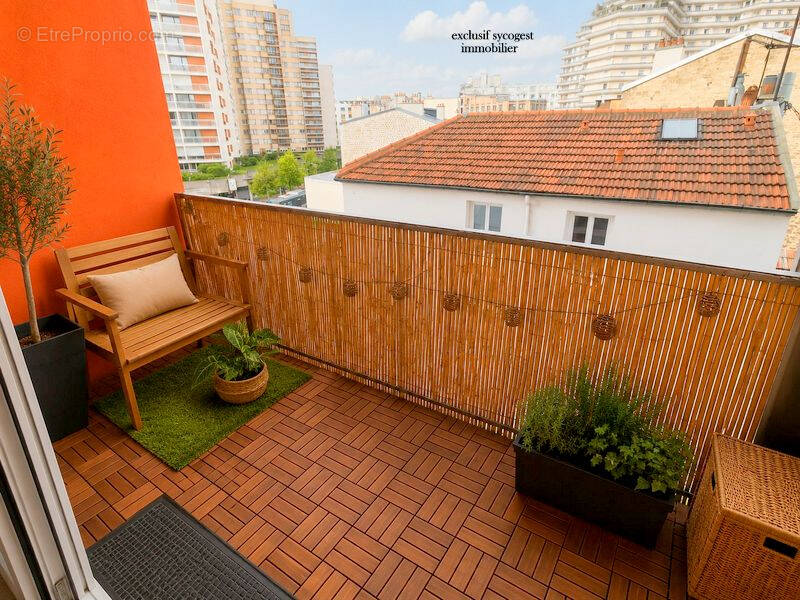 Appartement à LES LILAS
