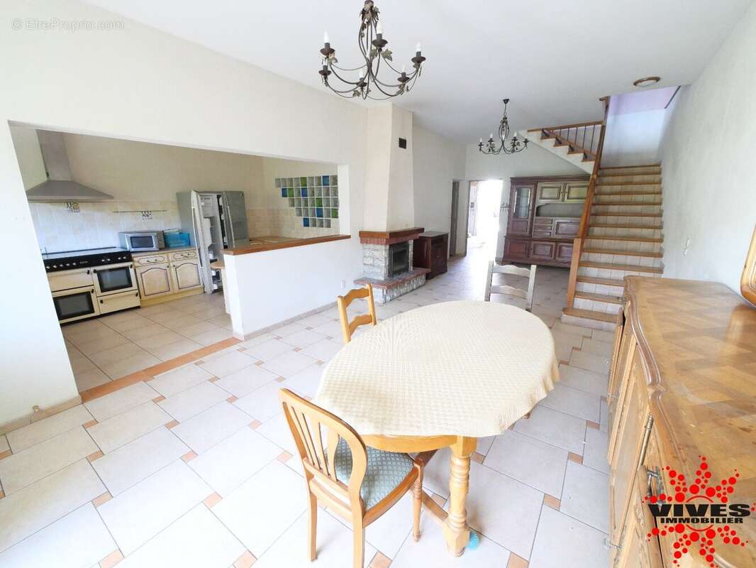 Maison à NISSAN-LEZ-ENSERUNE