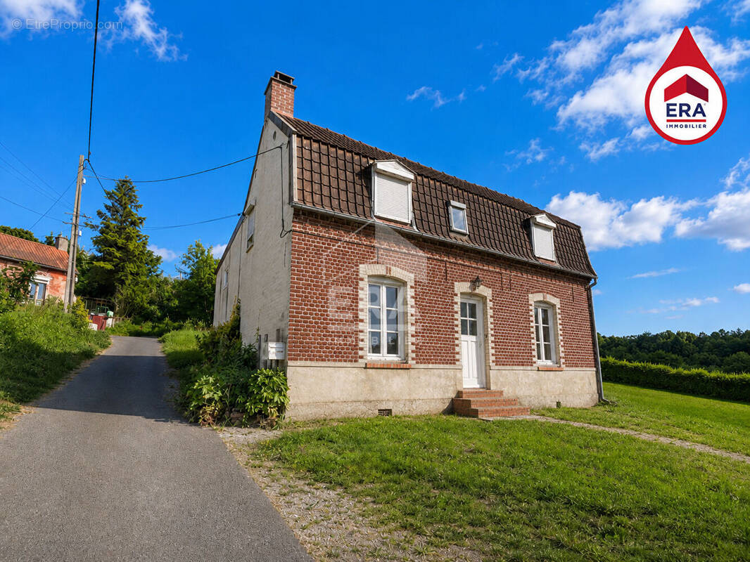Maison à ESTREE-BLANCHE
