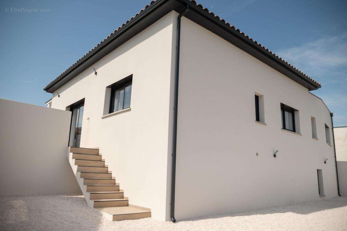 Villa 110 M2, 3 chambres, terrain 378 M2, piscine - photo 15