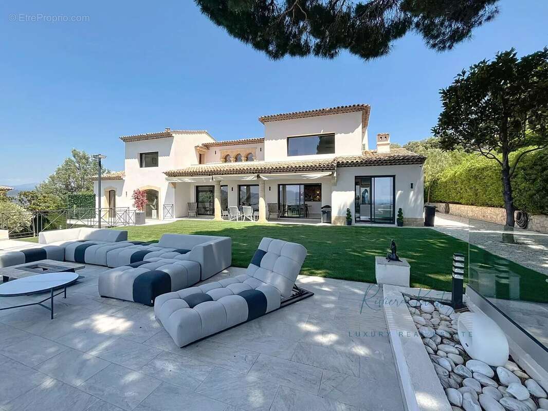 Maison à MOUGINS