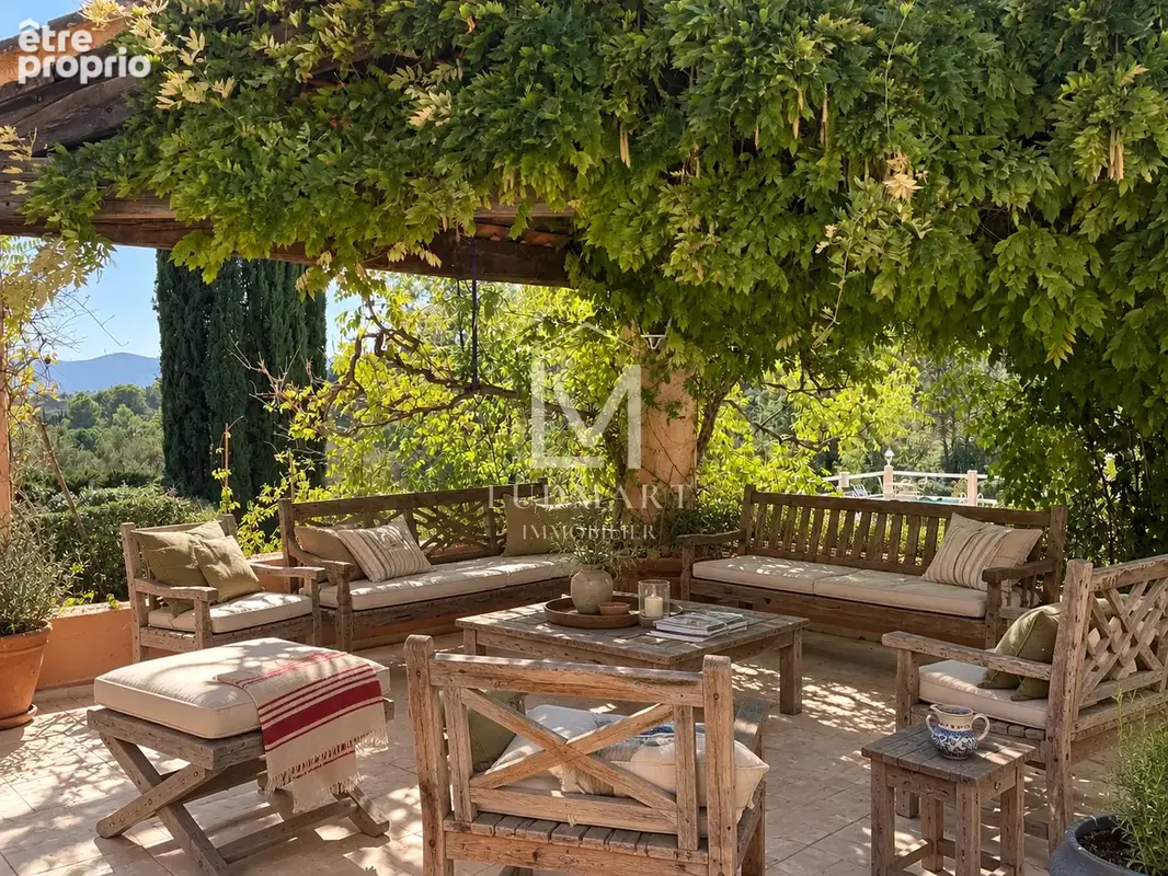 Propriété à vendre à Lorgues   225 m2 habitables, 5 chambres, maison d’amis, piscine et terrain de 4 000 m2 - photo 17