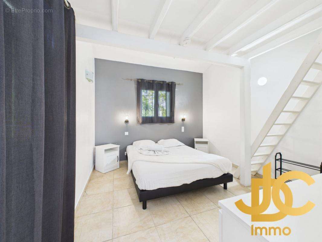 Maison à SAINT-RAPHAEL