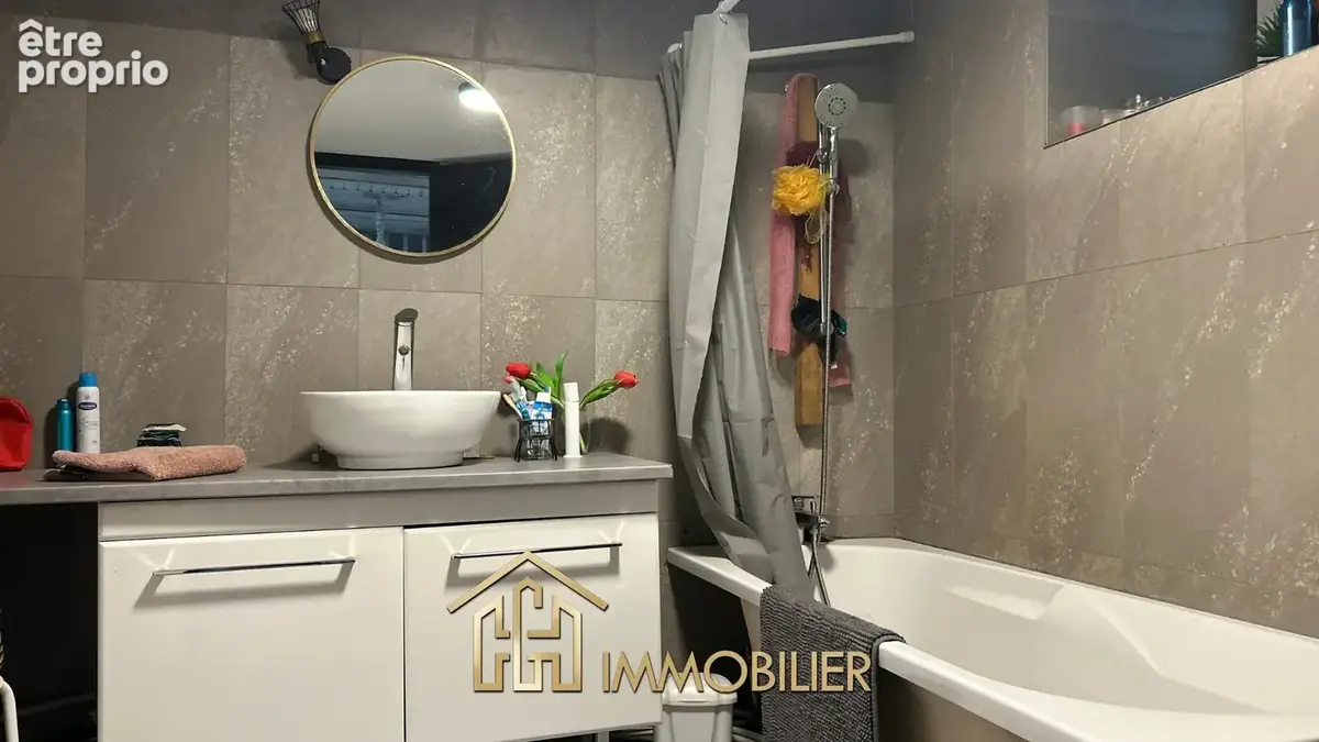 Maison familiale rénovée avec garage et extérieur en terrasses en vente interactive à prix libre* - photo 10