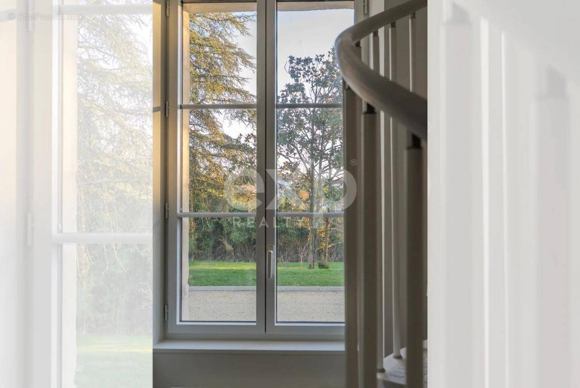 Appartement à SALLES