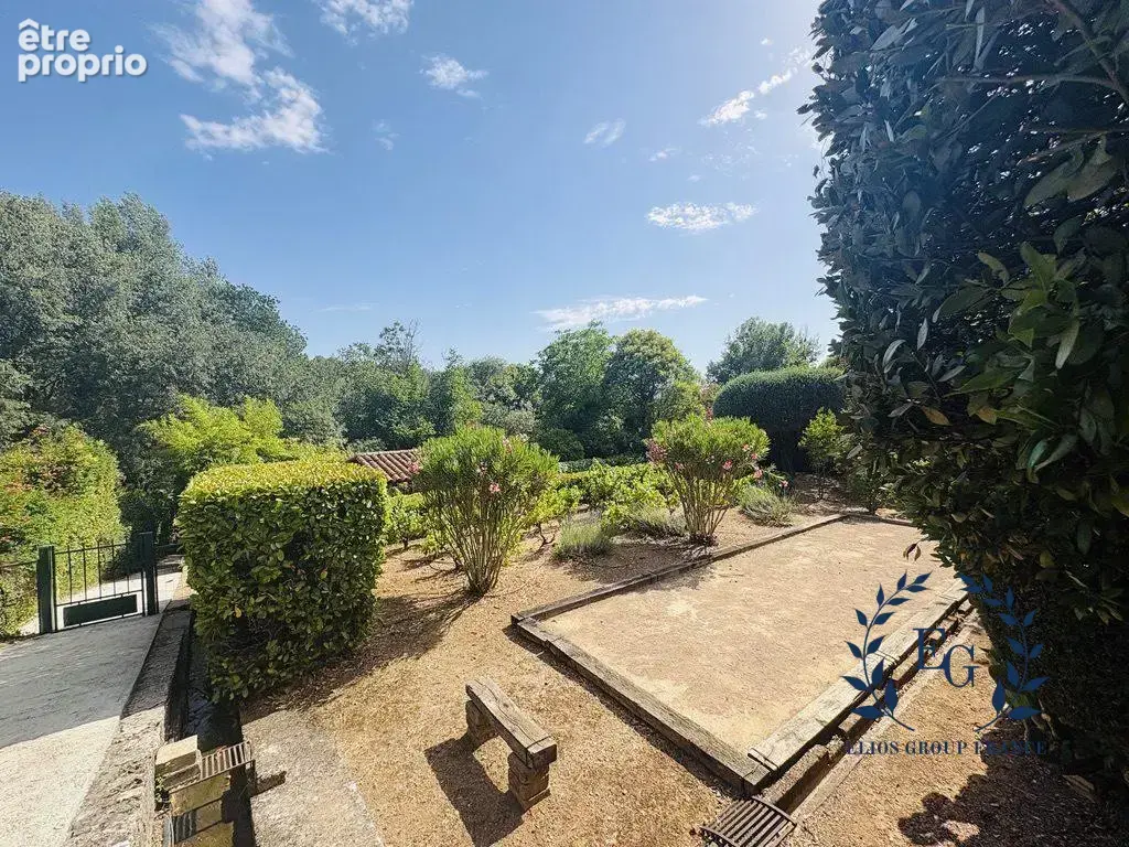 Maison 8 pièces 190 m² à vendre à Entrecasteaux (83570) - photo 4