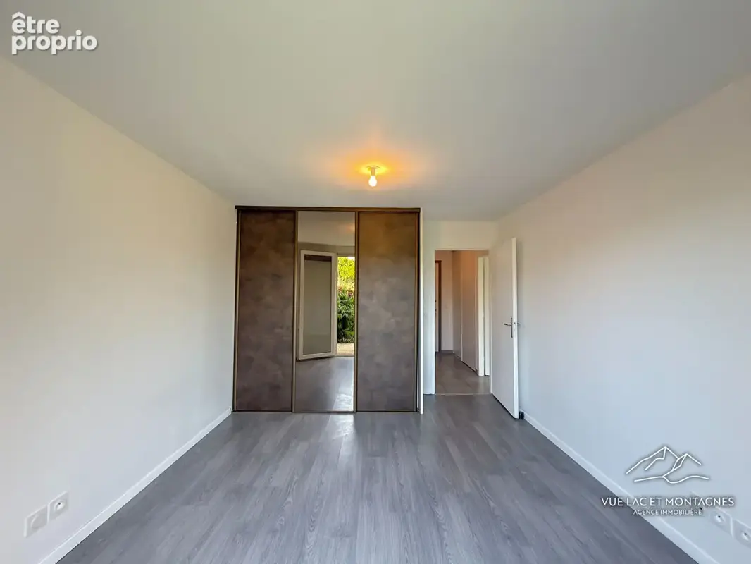 Appartement T2 43 m²  Rez-de-jardin, jardin privatif 96 m², garage fermé - photo 11