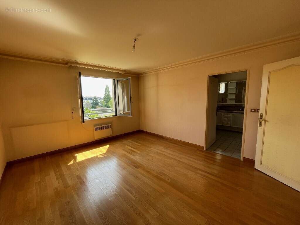 Appartement 192 m² à Orleans  - photo 5