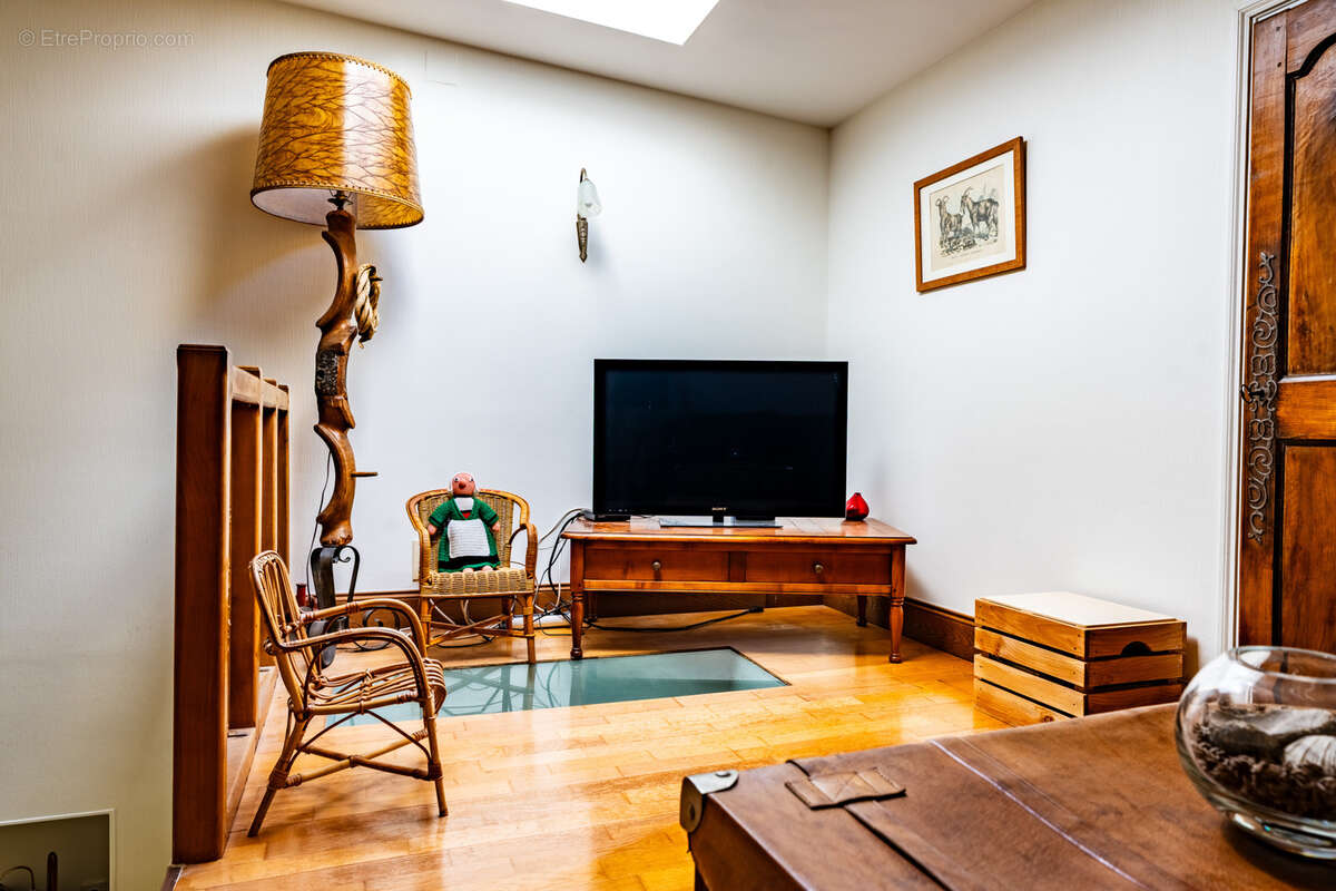 Maison à MAUZE-SUR-LE-MIGNON