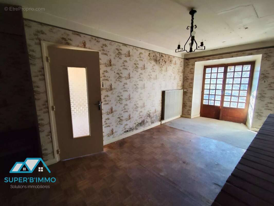 Maison à MAZEYRAT-D'ALLIER