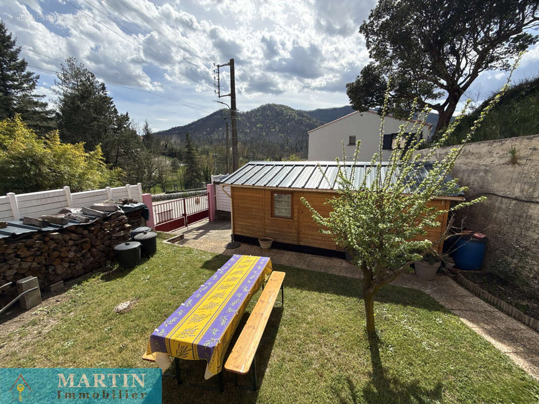 Maison à SAINT-LAURENT-DE-CERDANS