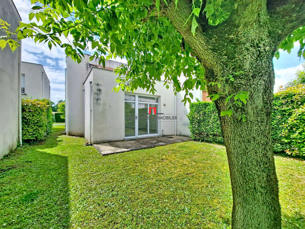 Maison 70 m² à Saint-Andre-De-Cubzac  - photo 6