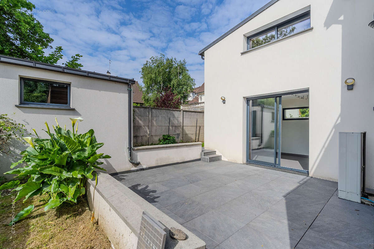 Maison à CHAMPIGNY-SUR-MARNE