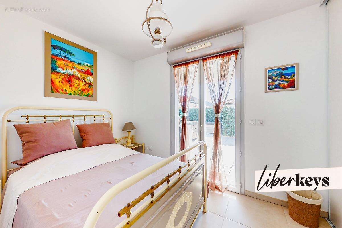 Appartement à PUGET-SUR-ARGENS