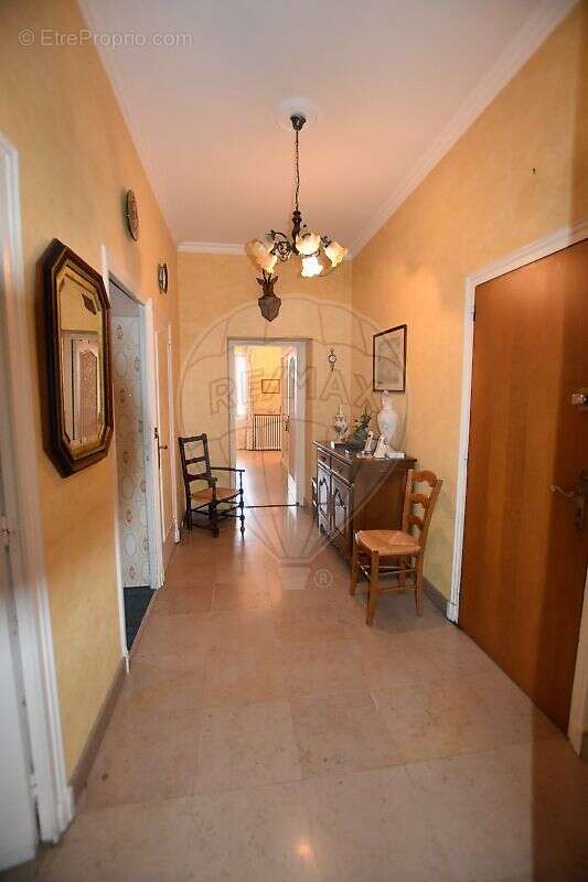 Autre à VILLEFRANCHE-SUR-SAONE