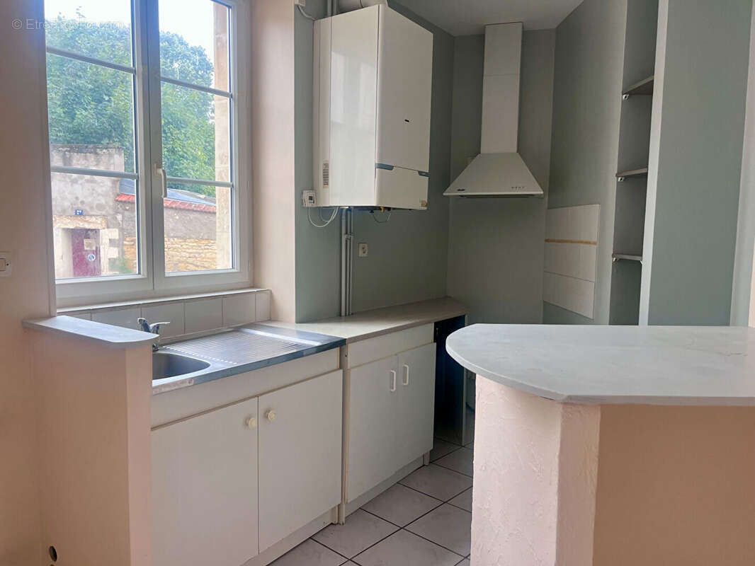 NEVERS - Proche gare - Immeuble 4 appartements - photo 7