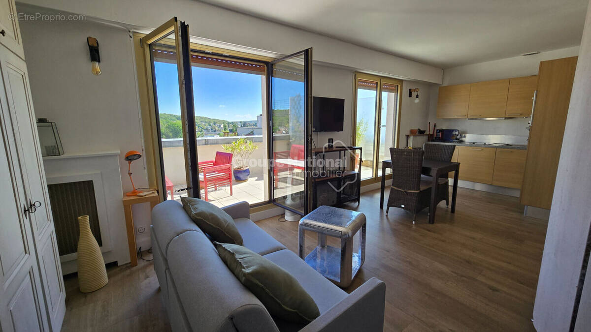 Appartement à VERSAILLES