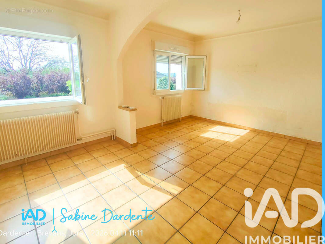 Maison 85 m² à Brevans  - photo 4
