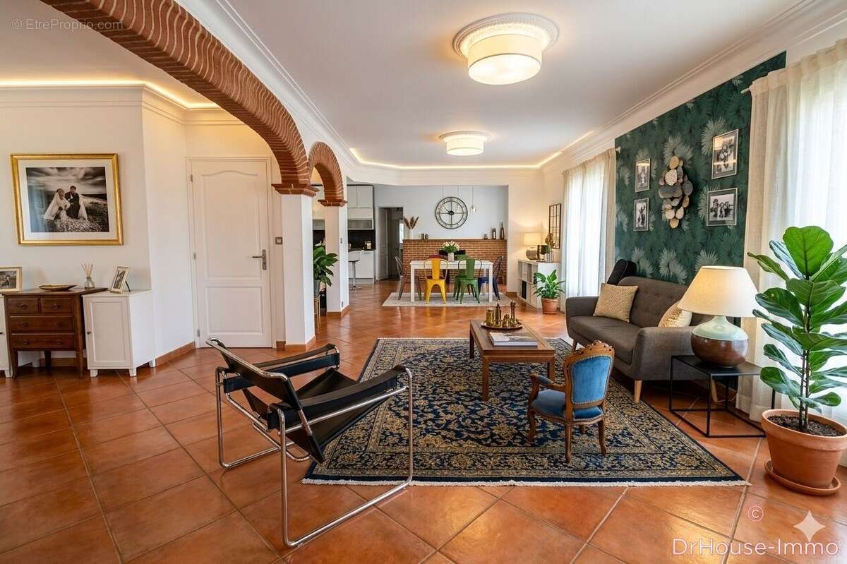 Maison 272 m² à Cugnaux  - photo 94