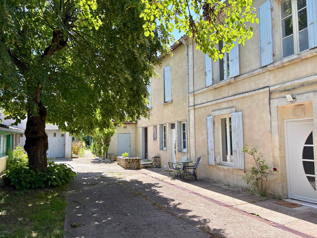 Maison à CHATEAUBERNARD