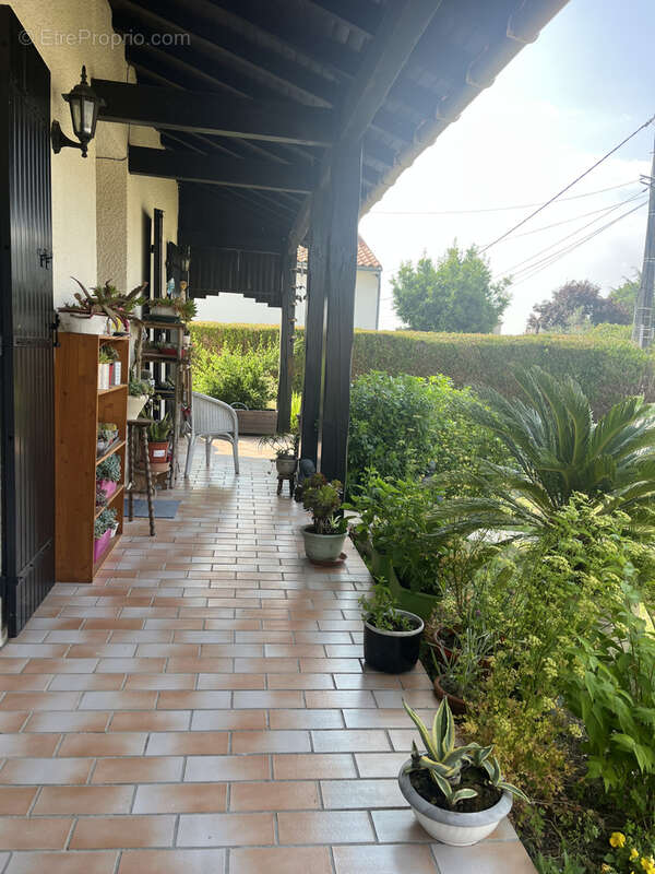 Maison à MESCHERS-SUR-GIRONDE