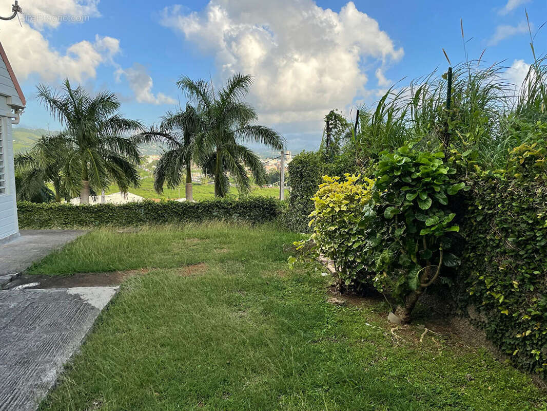 Maison à LE LAMENTIN