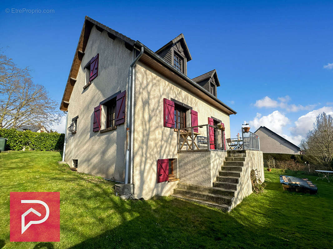 Maison à BERNAY