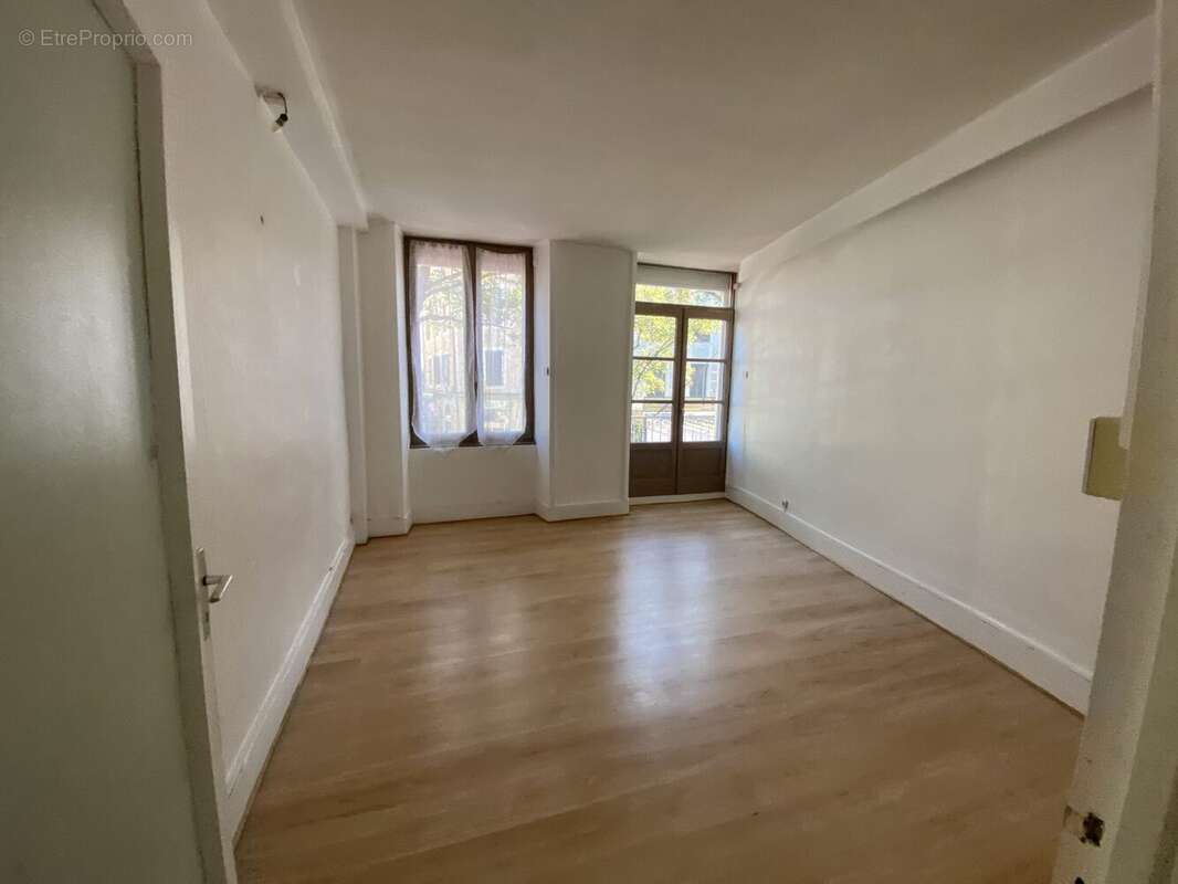 Appartement à AUBENAS