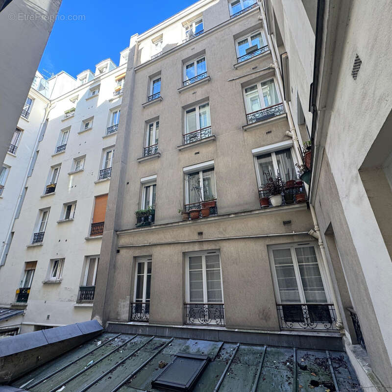 Appartement à PARIS-9E