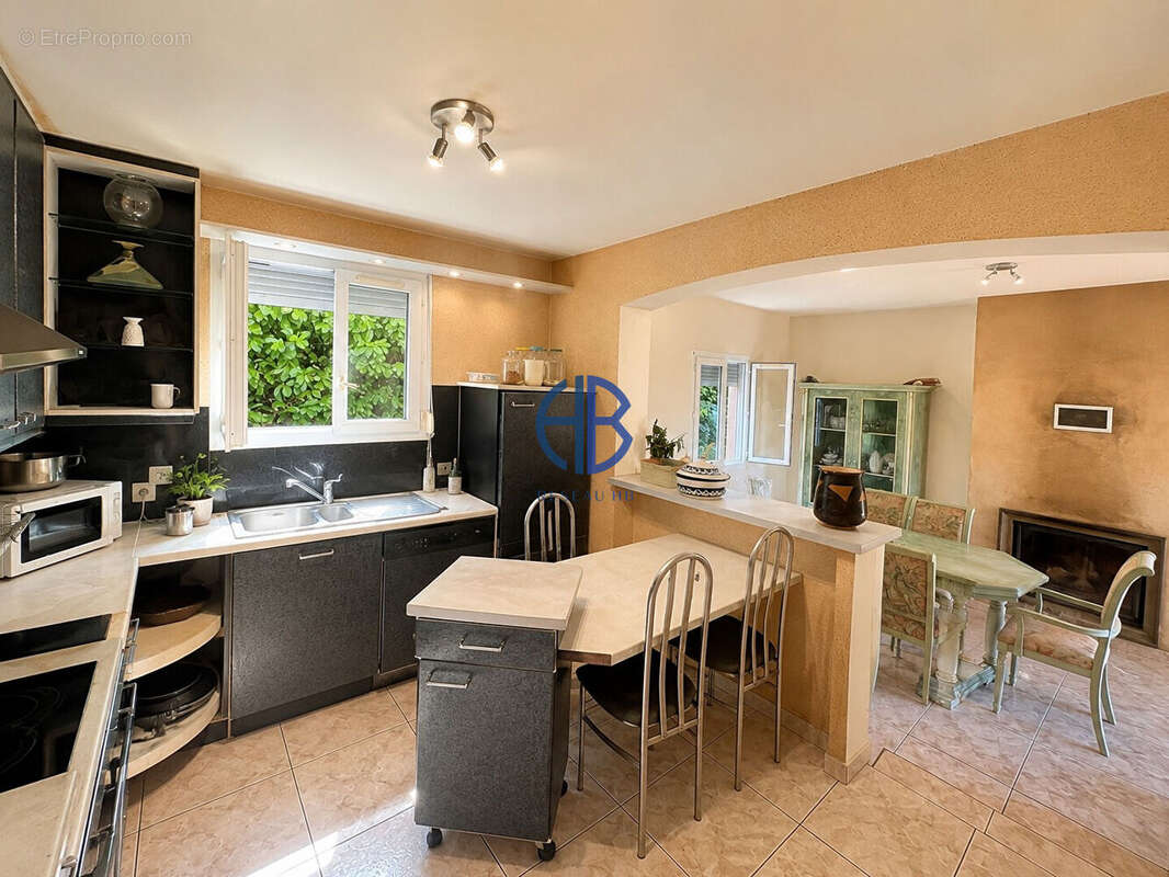 Maison Bourgoin Jallieu 5 pièce(s) 120 m² - photo 6