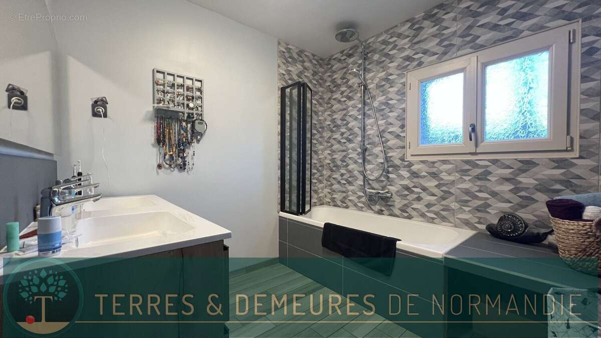 Maison à CUVERVILLE-SUR-YERES