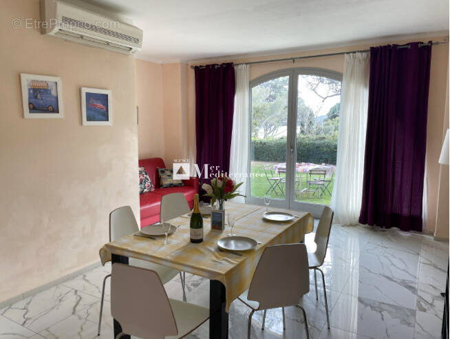 Appartement à GRIMAUD