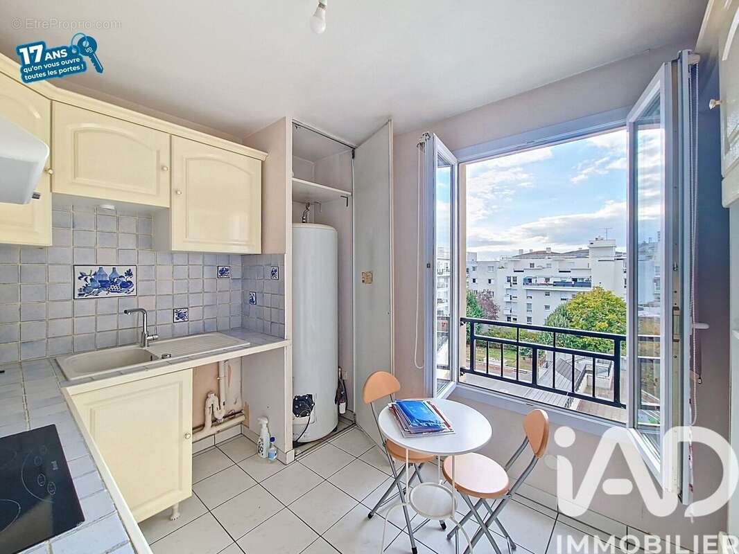 Photo 8 - Appartement à VILLENEUVE-LA-GARENNE