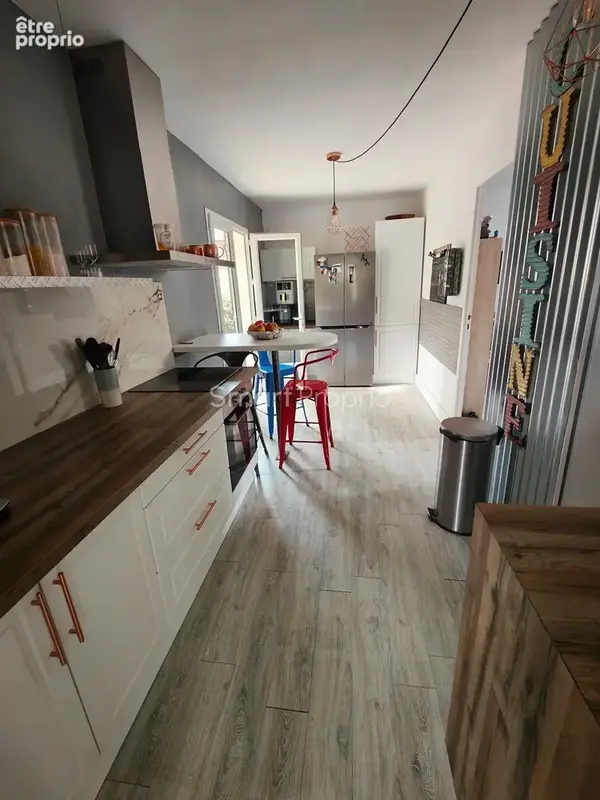 jolie maison de plain-pied *piscine bois semi-enterrée * secteur calme et recherché* vue dégagée - photo 8