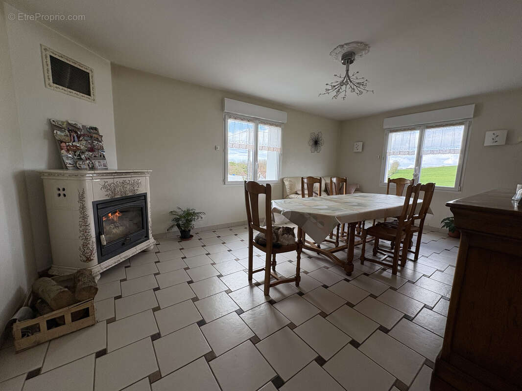 Maison à SAINT-MARTIN-CHOQUEL