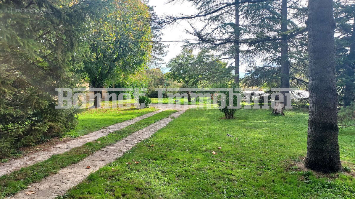 Maison à SAINTE-JALLE