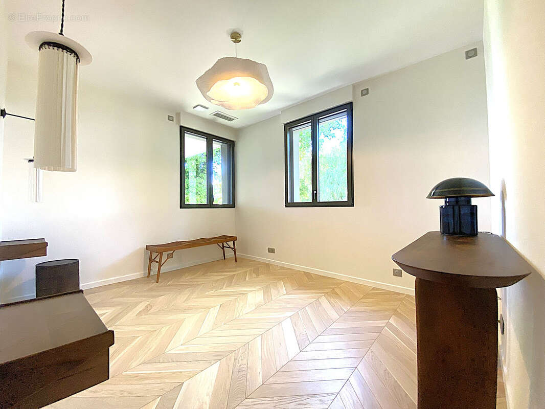 Maison à MAGNY-LE-HONGRE