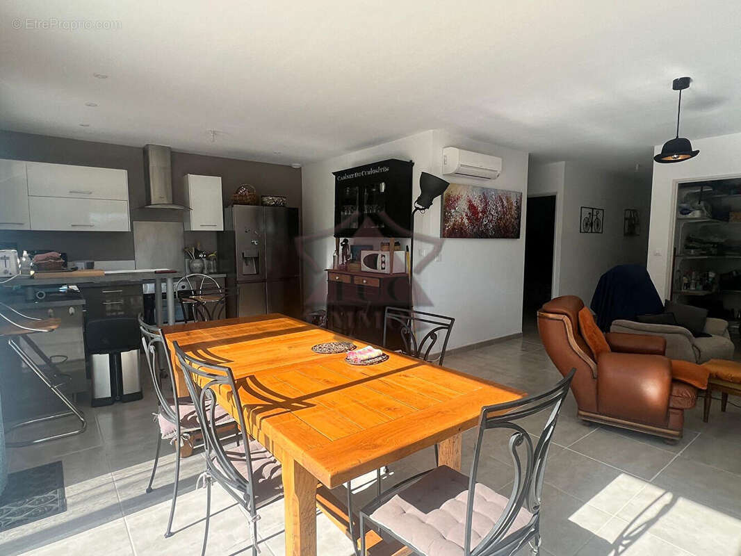 Maison à SAINT-AMBROIX